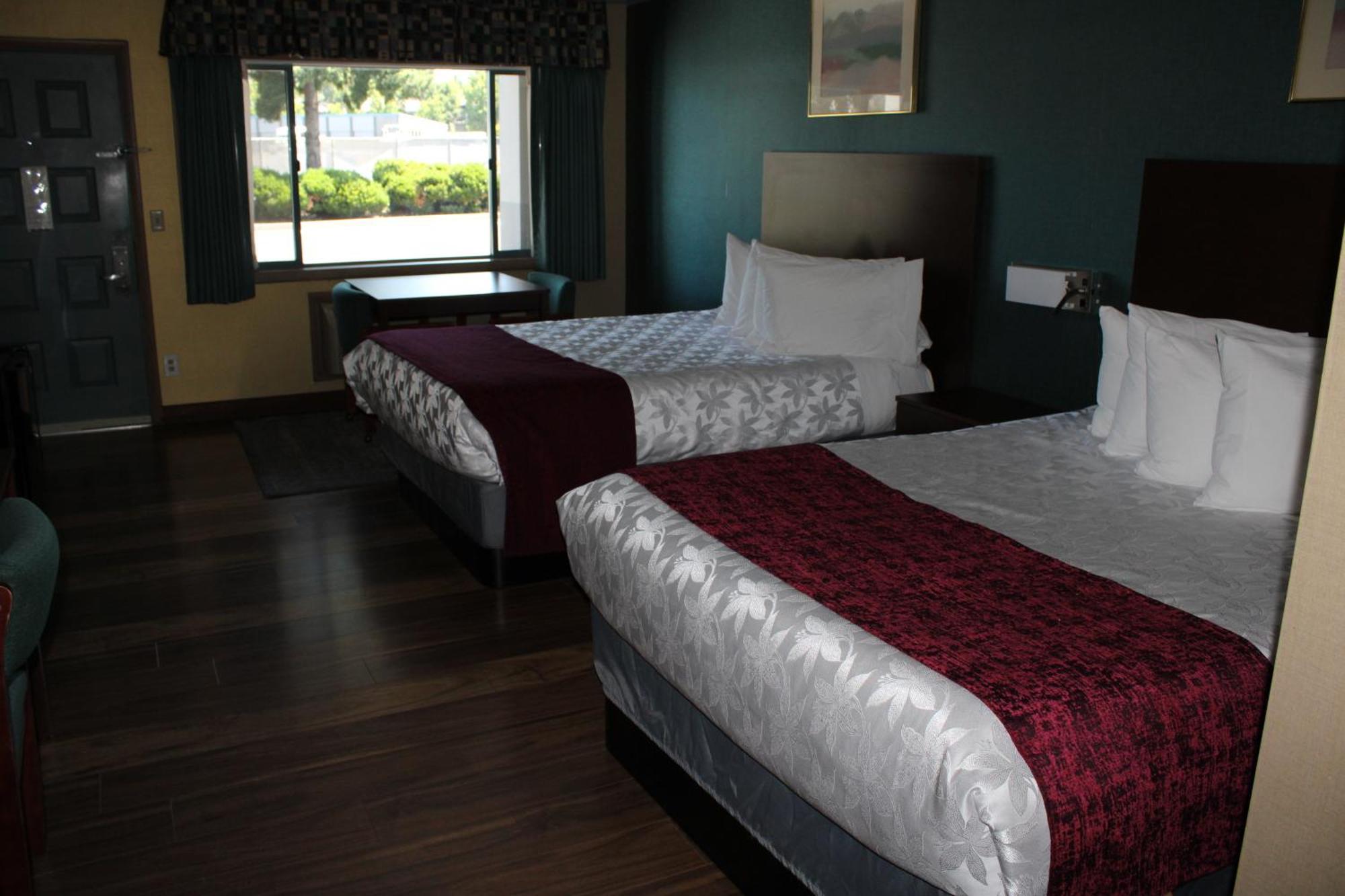 Americas Best Value Inn - Phoenix / Ashland Bagian luar foto