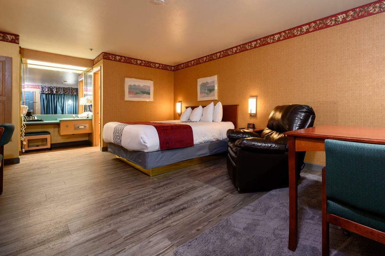 Americas Best Value Inn - Phoenix / Ashland Bagian luar foto